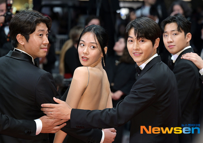 칸레드카펫에서 빛나는 ‘화란’의 주역들[포토엔HD]