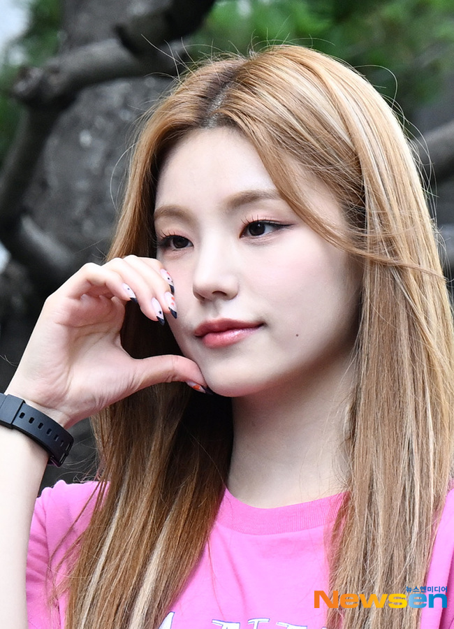 있지 예지, 네일이 귀여워 [포토엔HD]