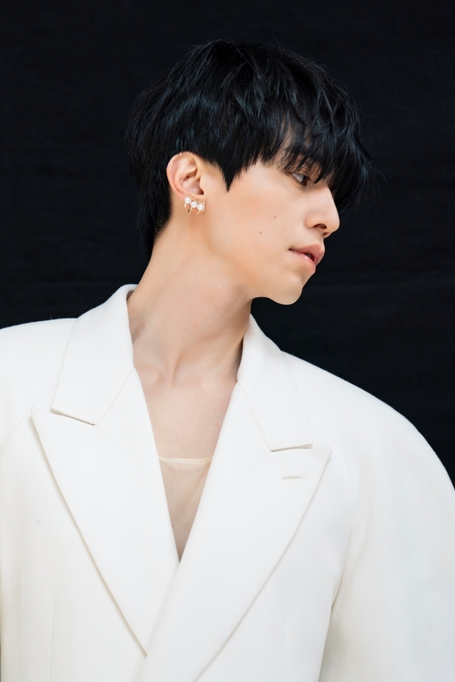 이동욱, 눈부시다 못해 경이로운 비주얼 [스타화보]