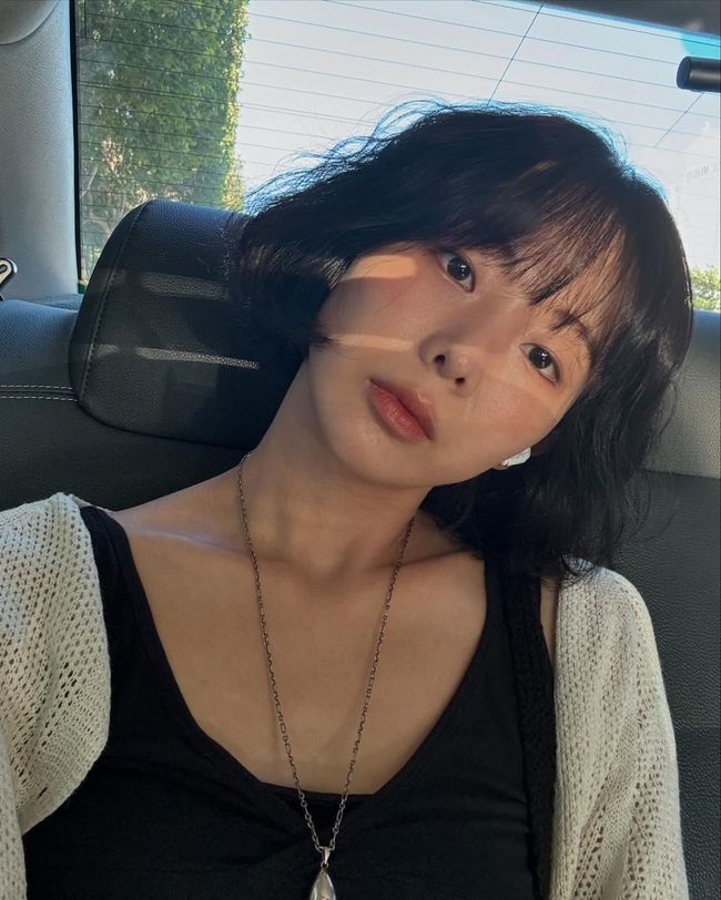 금새록, 단발병 부르는 사랑스러움‥파격 변신 근황