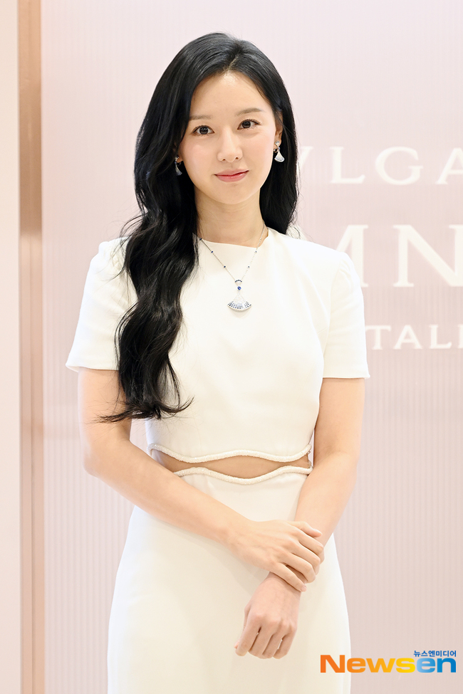 김지원 ‘우아함의 극치’[포토엔HD]