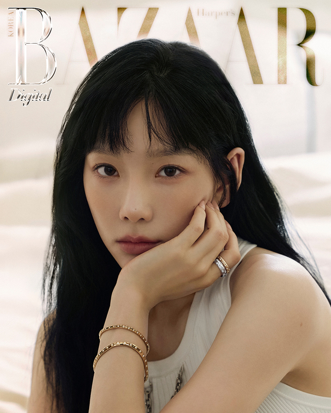 태연,수수한 얼굴에 과감한 스타일링[스타화보]