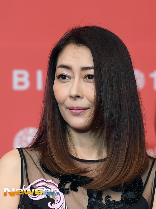 ‘러브레터’ 여주인공 나카야마 미호, 오늘(6일) 숨진 채 발견‥향년 54세