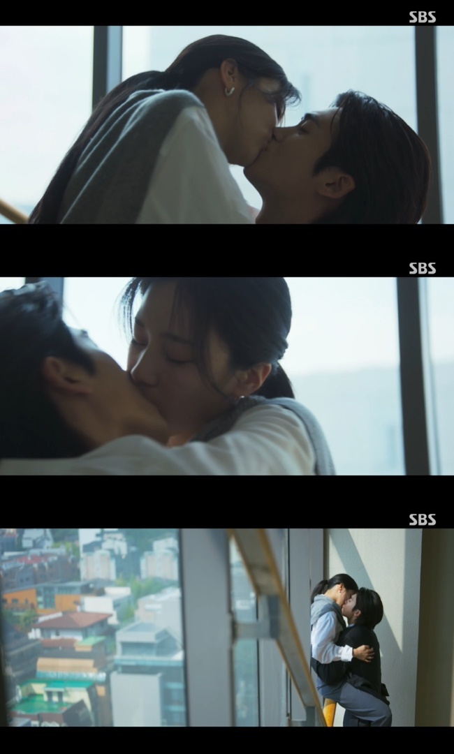 박형식X홍화연 비상계단 옆 은밀+격정 키스(보물섬)[결정적장면]