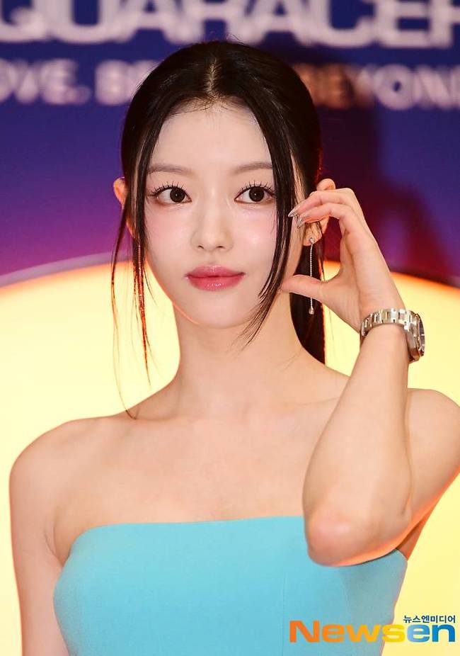 유아, 데뷔 10주년 작별의 손편지 “WM엔터에 감사‥오마이걸 지킬 것”