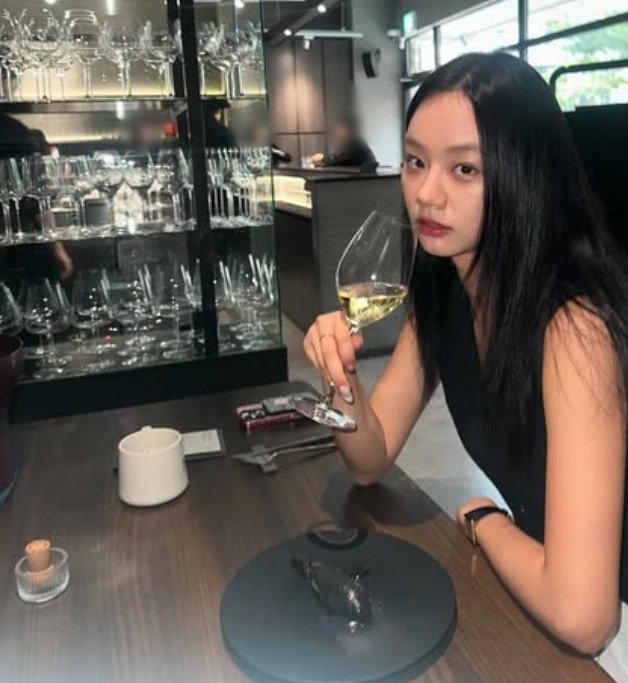 ‘60억 건물주’ 혜리, 우아한 와인 데이트‥영화 속 한 장면 같아