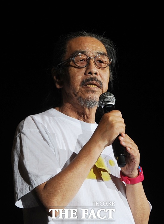 [속보] 소설가 이외수 폐렴 투병 중 별세…향년 76세