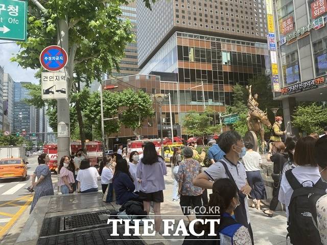 종로 르메이에르빌딩 흔들림 신고…입주자 긴급 대피