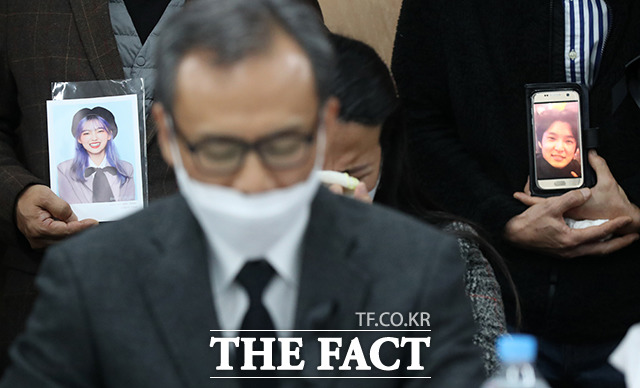사진속 환하게 웃고 있는 이태원 참사 희생자들 [포토]