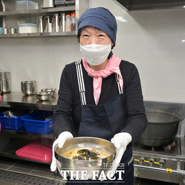 국수 한 그릇 천원 광주 양동시장 안 착한식당