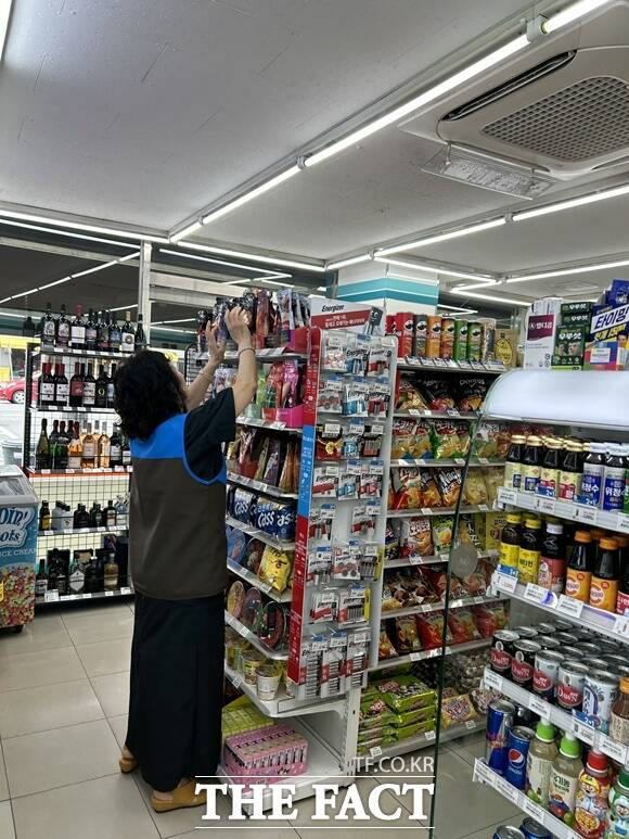 손님도 직원도 해피…행복한 편의점으로 오세요