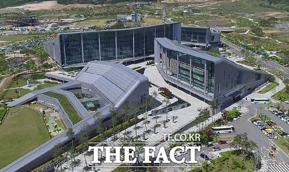충남도 정무라인 전횡에 김태흠 지사 리더십 흔들