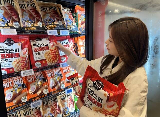 이랜드팜앤푸드 애슐리 핫도그 3종, 누적 80만 개 돌파