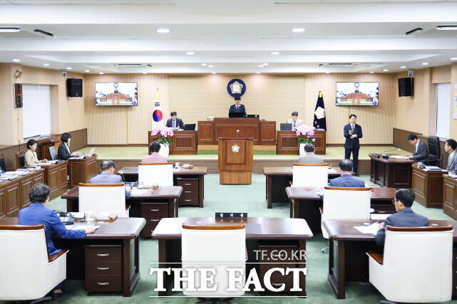 청양군의회 후반기 첫 임시회 개회, 13건 안건 심의