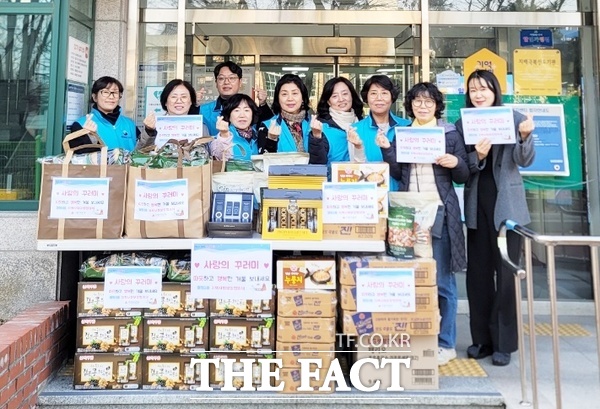 대전 서구 월평3동 지사체 ‘사랑의 꾸러미’ 전달