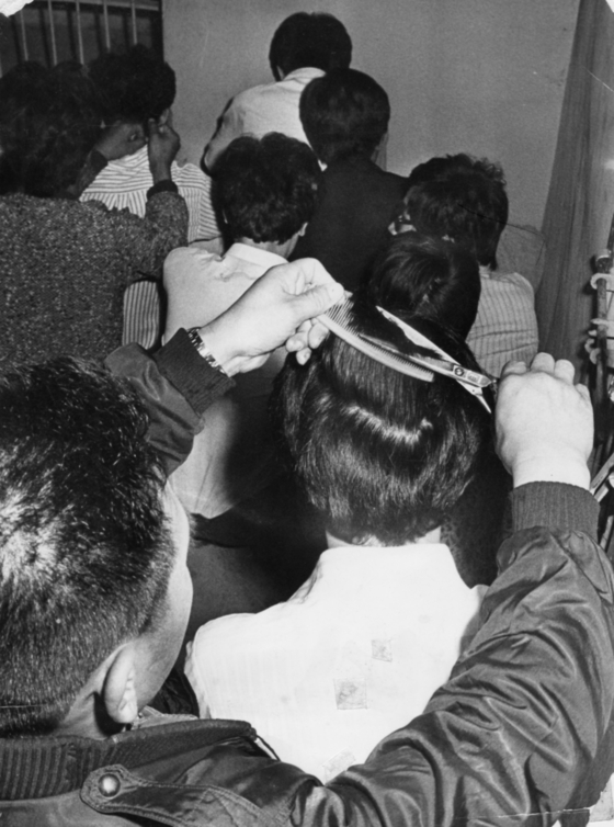Seoul Urban Life Museum takes a look back at fashions gone by