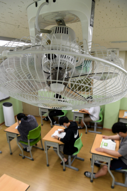 강원지역 학교 냉·난방기 4대 중 1대 12년 이상 사용