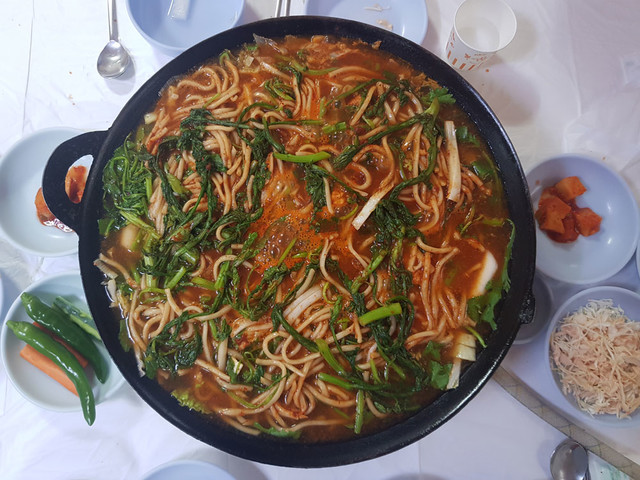 [오래된 미래 강원 노포 탐방] 65. 태백 김서방네 닭갈비