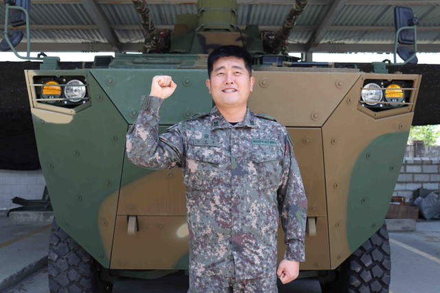 교통사고 현장에서 신속한 구호조치로 시민 구한 2군단 이성규 상사