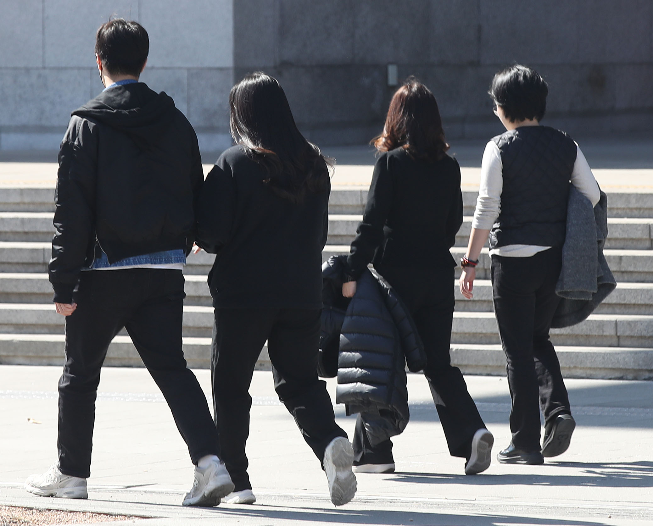 [충북·세종날씨] 대체로 맑다 저녁부터 차차 흐려져...대기 건조 · 큰 일교차