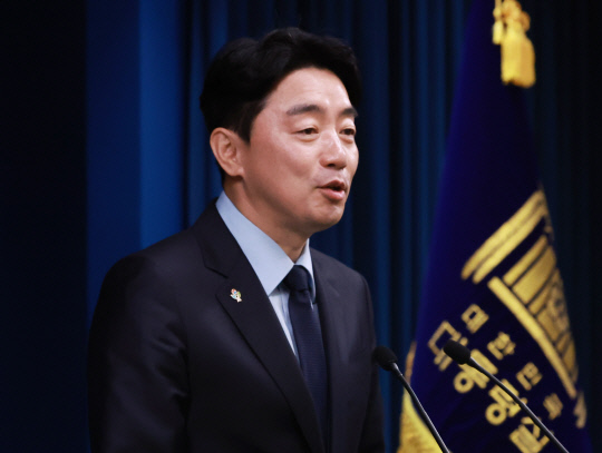 강훈식 비서실장 