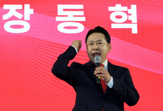 [뉴스 즉설]김문수도 놀랄 '장동혁 돌풍', 김건희와 전한길發 나비효과