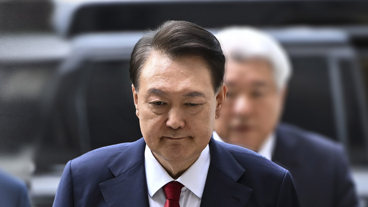 [속보] 윤석열 전 대통령, 김건희 특검 소환에 불응···특검 "내일 오전 출석하라" 다시 통보
