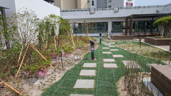 부산도시공사 옥상정원 반디에서 휴식하세요