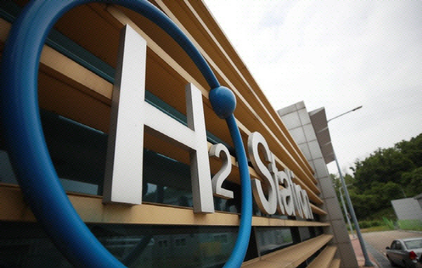 수소전문기업 지정 기준 낮춘다…지원 예산도 확대