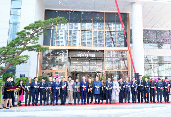 “외식·온천·골프 한곳에서 즐겨요”…국제식품 양정점 오픈
