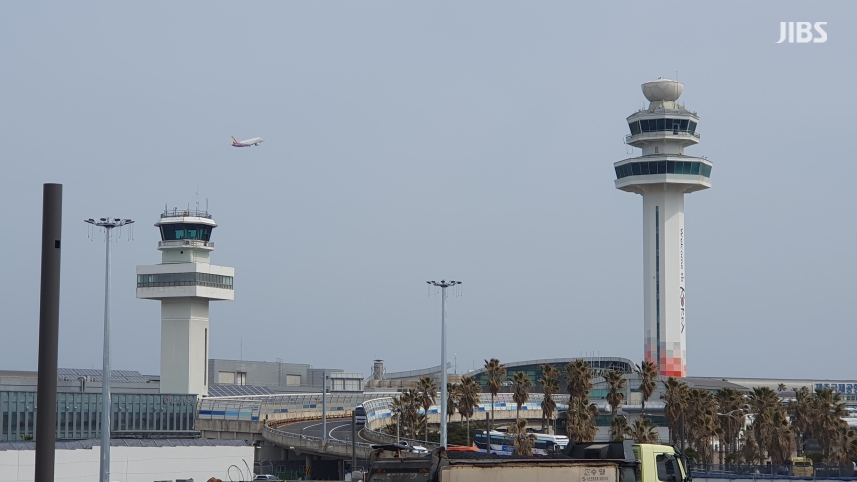 공사 멈춘 제주공항 역대 3번째 관제탑 재개 언제쯤?
