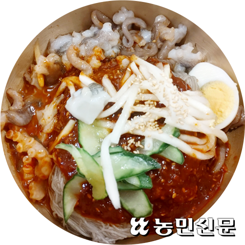 홍게냉면 맛본 사람?…입맛따라 골라먹는 이색냉면 맛집