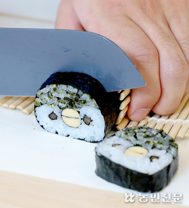 내가 만든 펭귄, 맛있어서 어쩌나…‘김밥아트’ 봄소풍 도시락