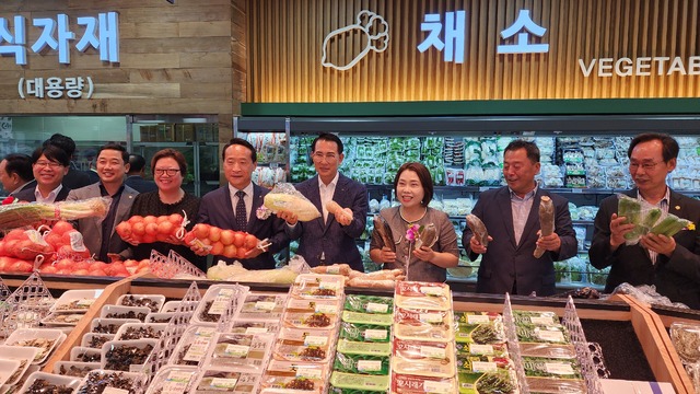 서산 운산농협, 하나로마트 신축 이전…농축산물 판매 박차