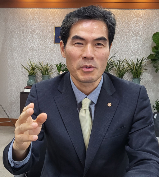 [2023 신년인터뷰] 이민주 경기도수원월드컵관리재단 사무총장