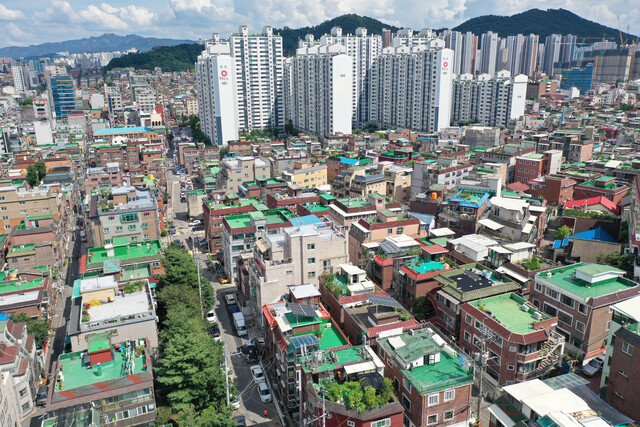30년 된 아파트, 안전진단 없이 재건축 가능해진다