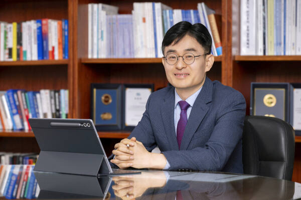 [경기인터뷰] 김현곤 경기도경제과학진흥원장 “AI·바이오에서 글로벌 시장 진출도…道 경제 뒷받침”