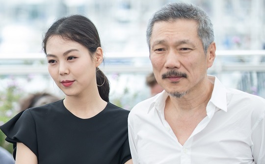 홍상수 감독, `뮤즈` 김민희와 5번째 작품 촬영 돌입