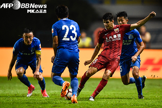 오스카 中 난투극 주도에도 시즌 10도움