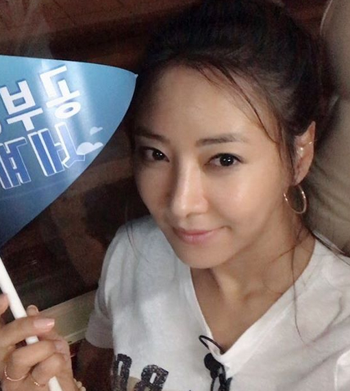 문세흥 촬영감독과 열애설, 이본…“전혀 사실무근”