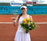 노란 수영복에 섹시한 몸매 어필하는 존예 처자