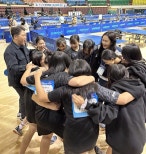 노란 수영복에 섹시한 몸매 어필하는 존예 처자