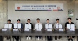 노란 수영복에 섹시한 몸매 어필하는 존예 처자