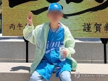 노란 수영복에 섹시한 몸매 어필하는 존예 처자