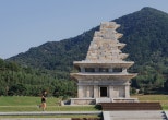 노란 수영복에 섹시한 몸매 어필하는 존예 처자