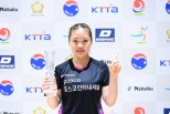 노란 수영복에 섹시한 몸매 어필하는 존예 처자