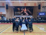 노란 수영복에 섹시한 몸매 어필하는 존예 처자