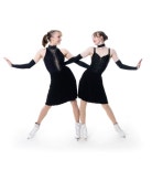 노란 수영복에 섹시한 몸매 어필하는 존예 처자