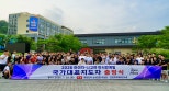 노란 수영복에 섹시한 몸매 어필하는 존예 처자