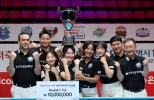 노란 수영복에 섹시한 몸매 어필하는 존예 처자